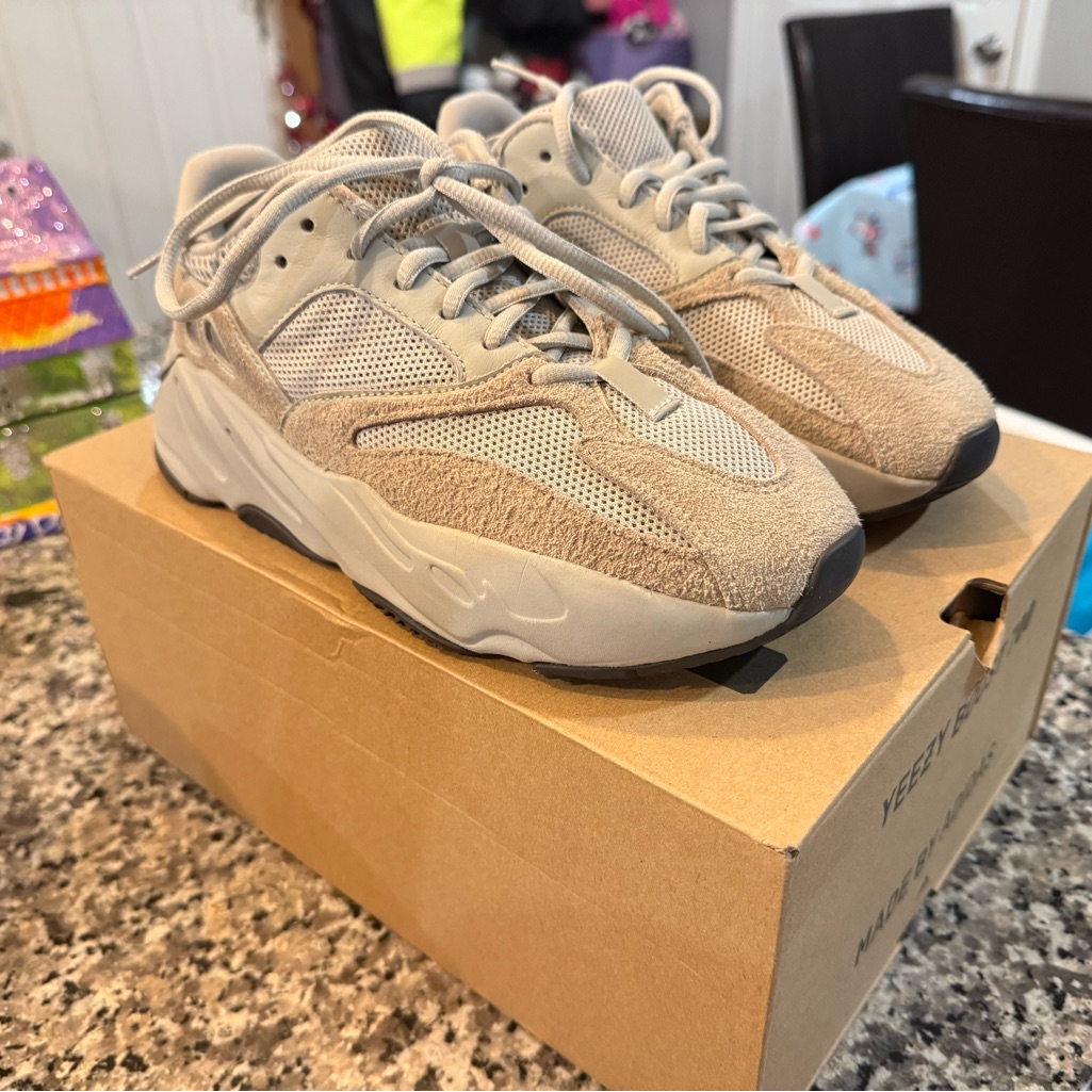 Adidas Yeezy Boost 700 In Salt New In Box
